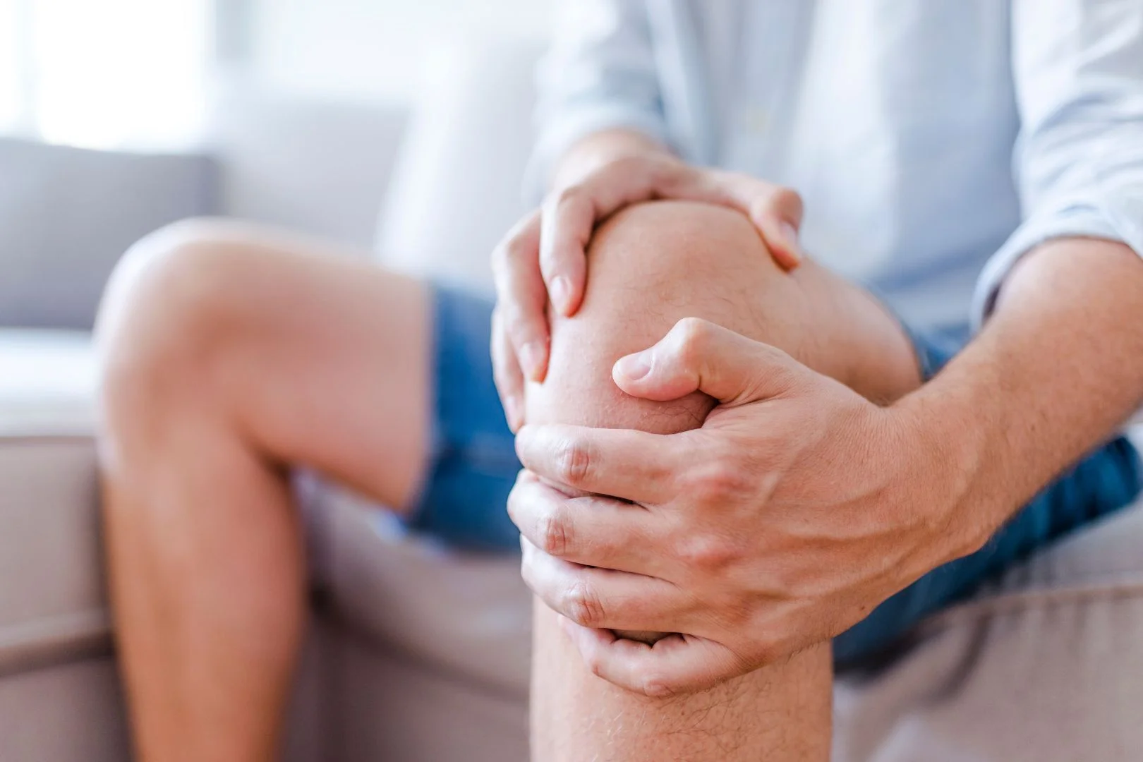Knee Pain Causes and Symptoms